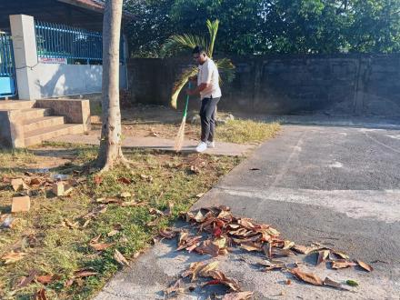 Kegiatan Rutin Jumat Bersih 